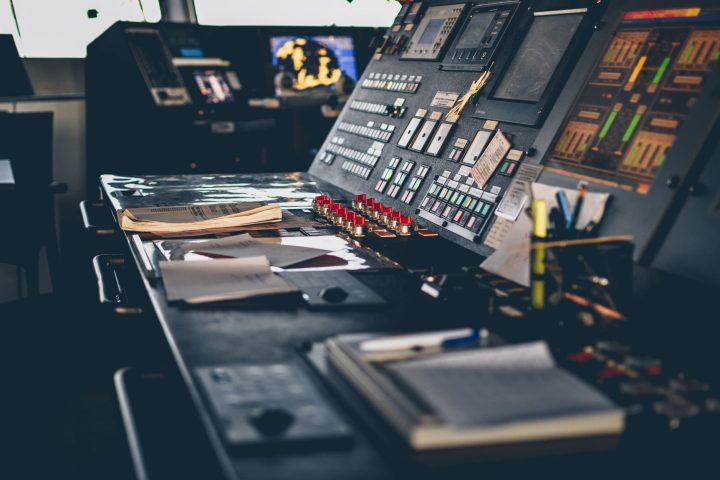Panel automatyzacji przepływów z połączonymi usługami i informacjami o zużyciu